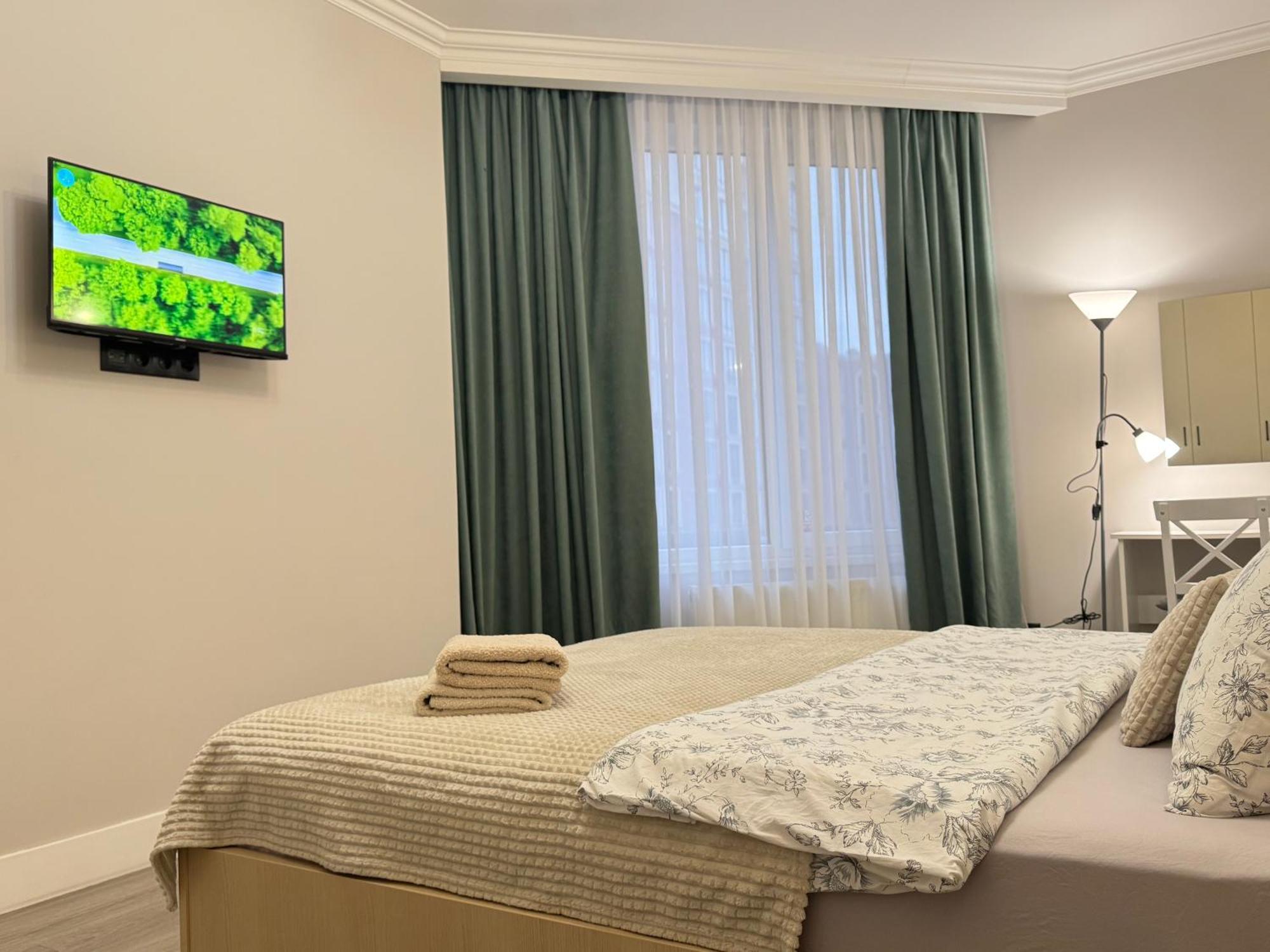Two Bedroom Apartment In The Center, With Parking, Address Avram Iancu 32 Chisinau Exterior photo